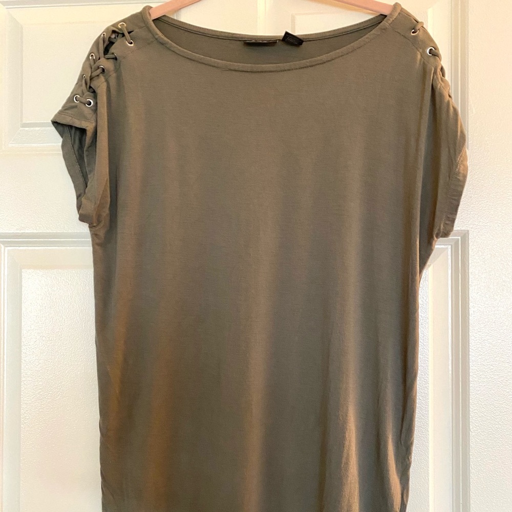 Tahari Top